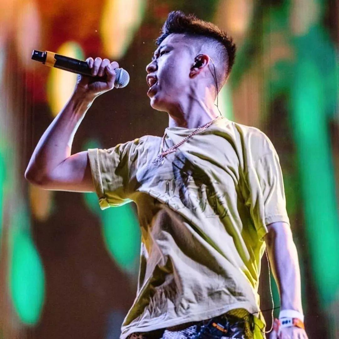 爆红Youtube的说唱大神，除了Rich Brian你还知道几个？