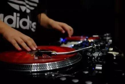 成为DJ以前必读的基础准备功课 | 第4张 | 嘻哈中国 成为DJ以前必读的基础准备功课 | 第4张