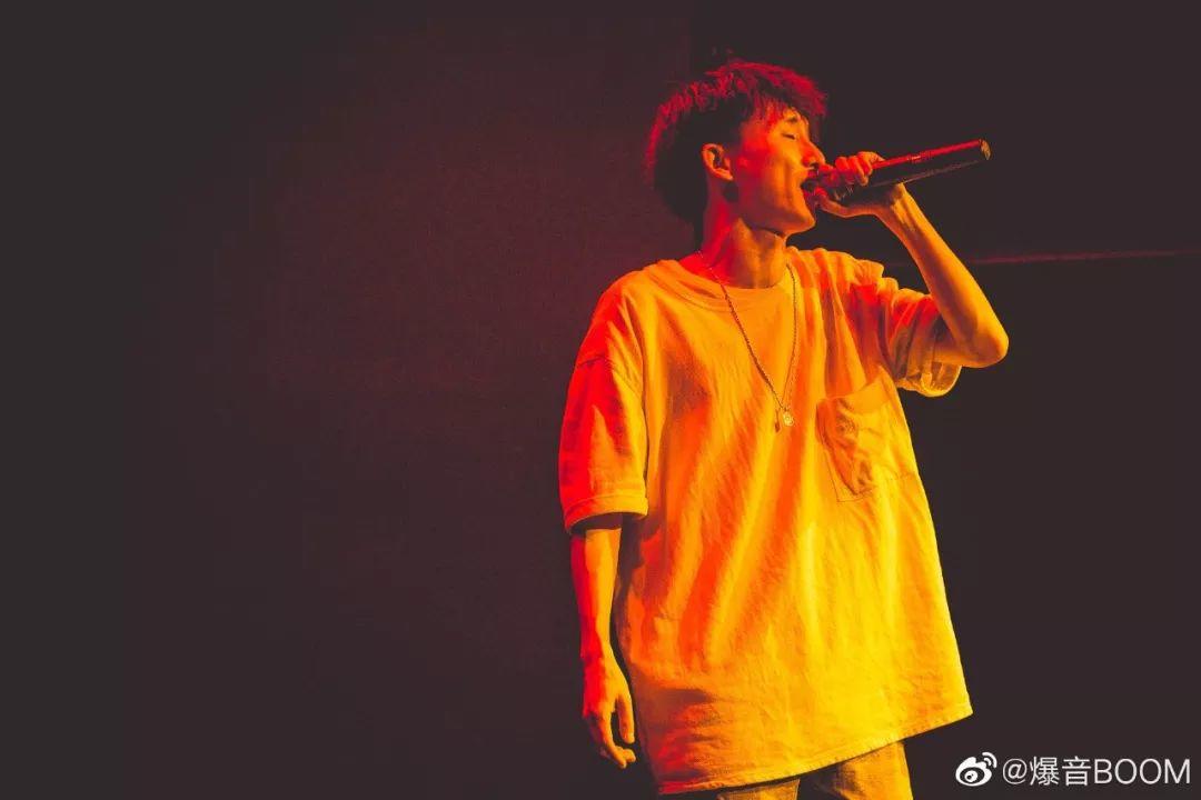 三十而立的爆音，《新说唱》中的黄旭新秀，FreeStyle好手的作品到底行不行？