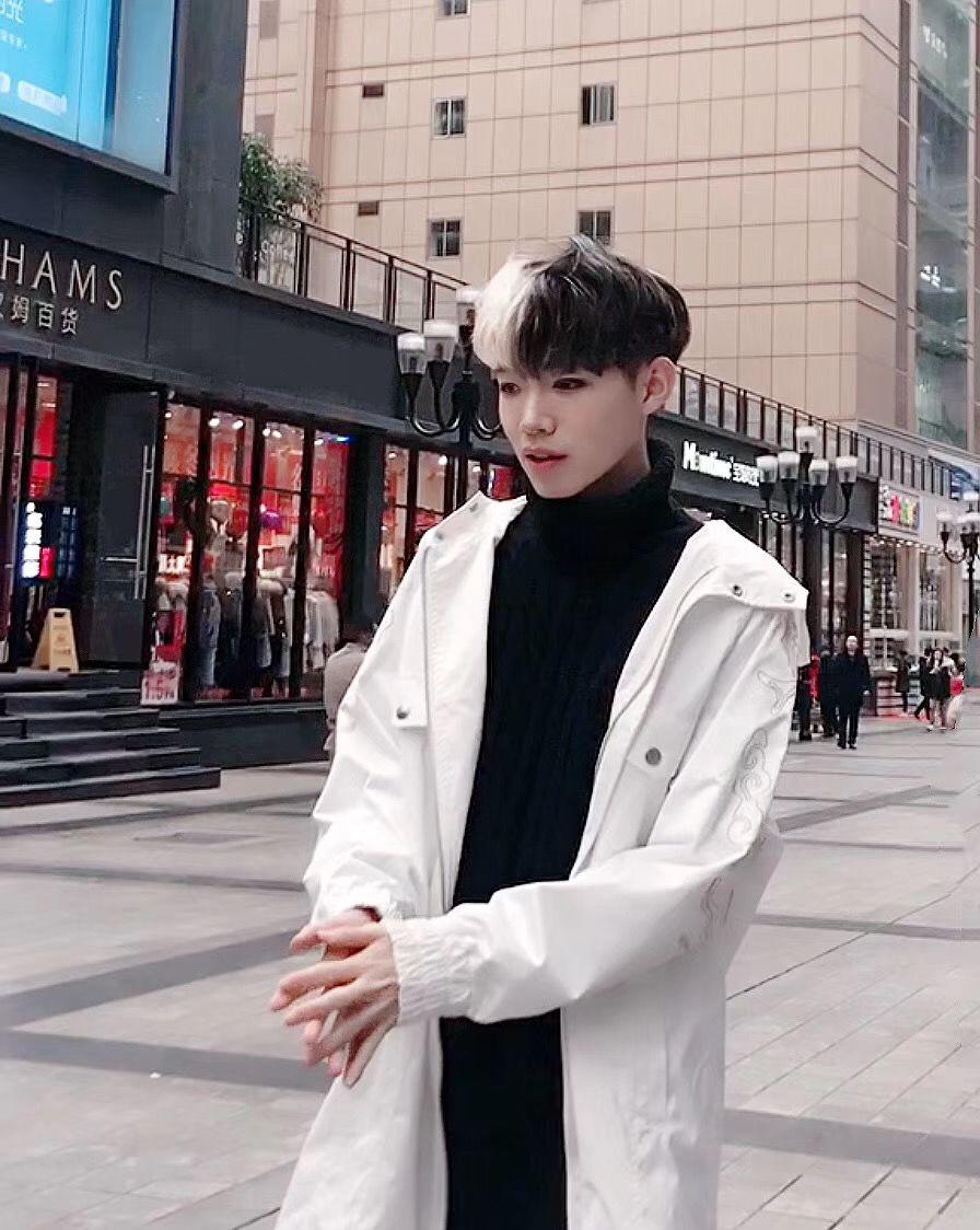 王浩轩：给我1000个亿，我也不会放弃我的idol梦！