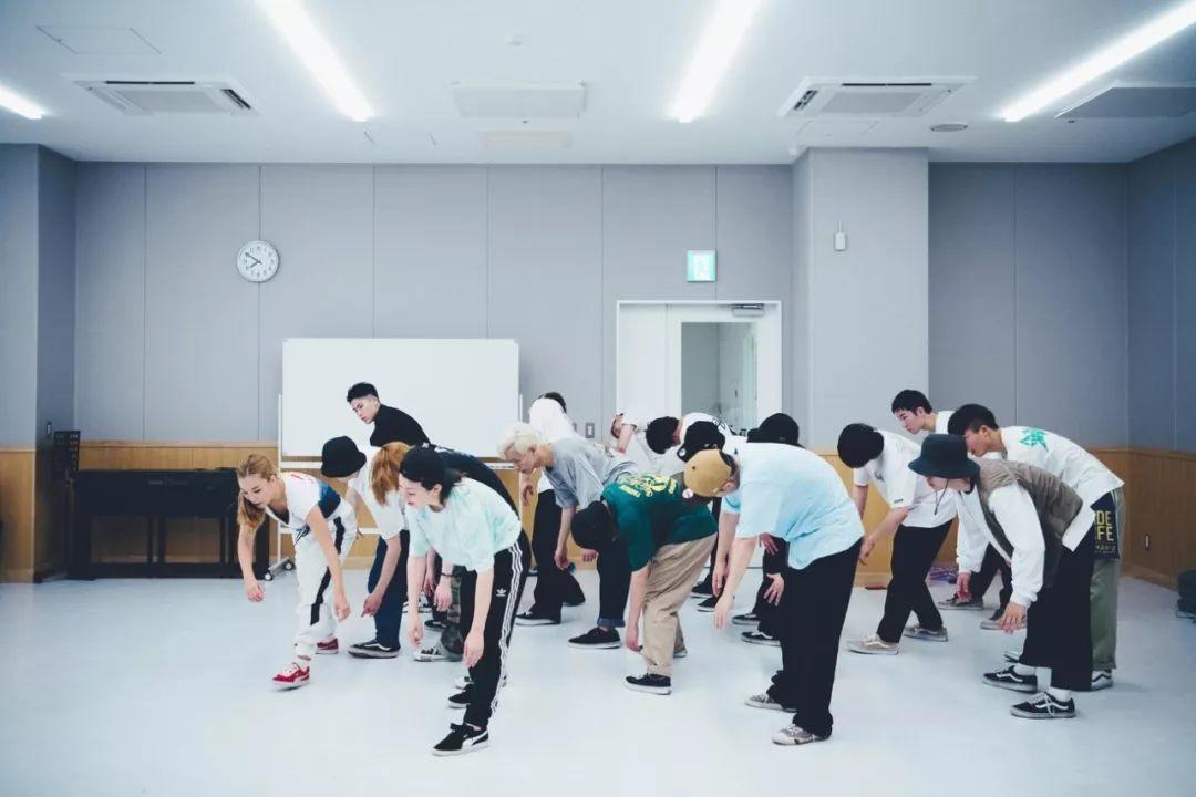 如何变成一个更强的街舞舞者?Dassy和Angyil告诉你! | 第2张 | 嘻哈中国 如何变成一个更强的街舞舞者?Dassy和Angyil告诉你! | 第2张