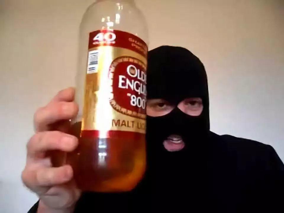 为什么说唱歌手都混过黑帮？