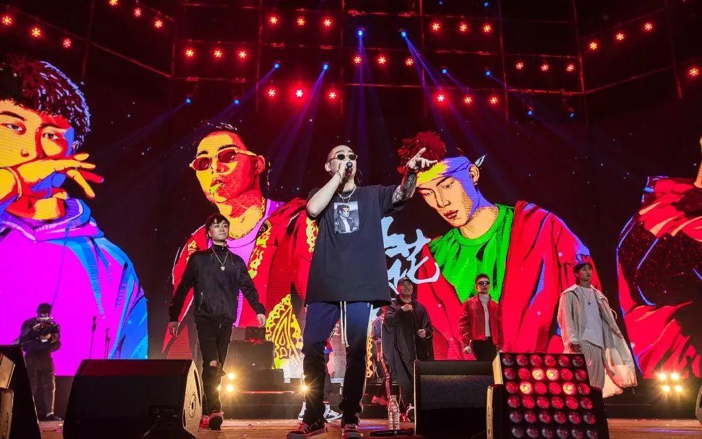 两个国内顶级说唱团体合作发歌，这是要年底冲业绩的节奏？