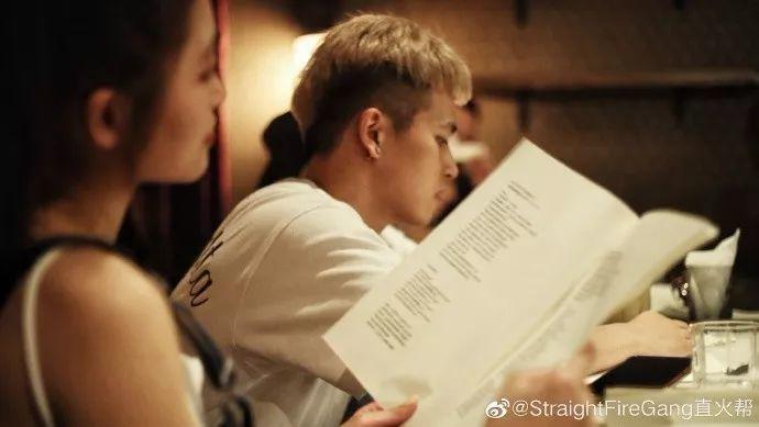 直火帮MV《孪生兄弟》正式发布，一个荒诞又逻辑缜密的故事 | 第7张