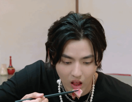 吴亦凡潘玮柏福克斯主理的是潮流合伙人还是美食合伙人? | 第11张 | 嘻哈中国 吴亦凡潘玮柏福克斯主理的是潮流合伙人还是美食合伙人? | 第11张