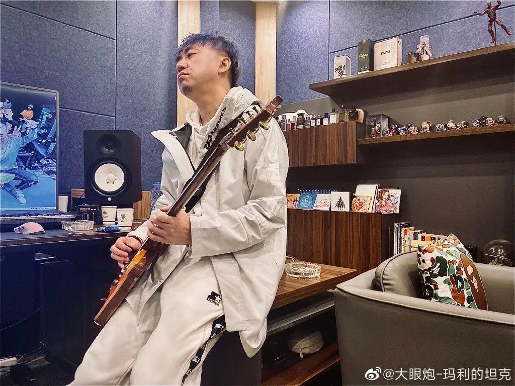 在舞台上风光的rapper背后,到底都隐藏着一群什么人? | 第7张 | 嘻哈中国 在舞台上风光的rapper背后,到底都隐藏着一群什么人? | 第7张