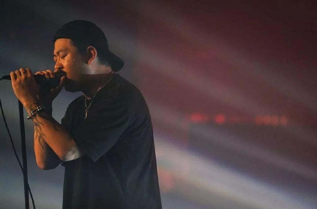 派克特:现在回头看跟丁飞和BB的Battle会有点尴尬 | 第10张 | 嘻哈中国 派克特:现在回头看跟丁飞和BB的Battle会有点尴尬 | 第10张