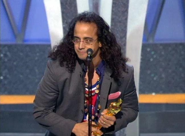 Eminem解释他为什么花了快20年才来到奥斯卡的舞台。