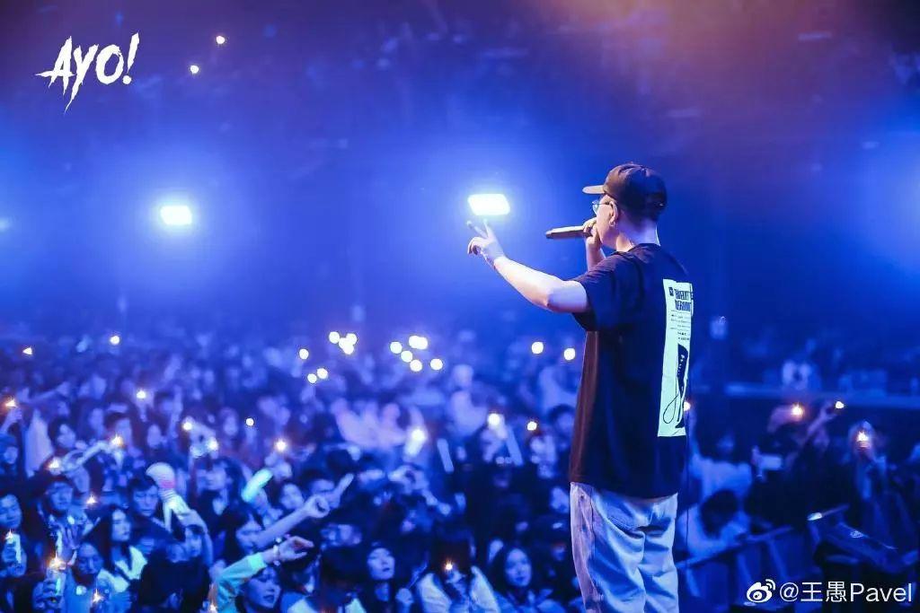 他是说唱圈每年救人最多的rapper，其中99%都是他的粉丝