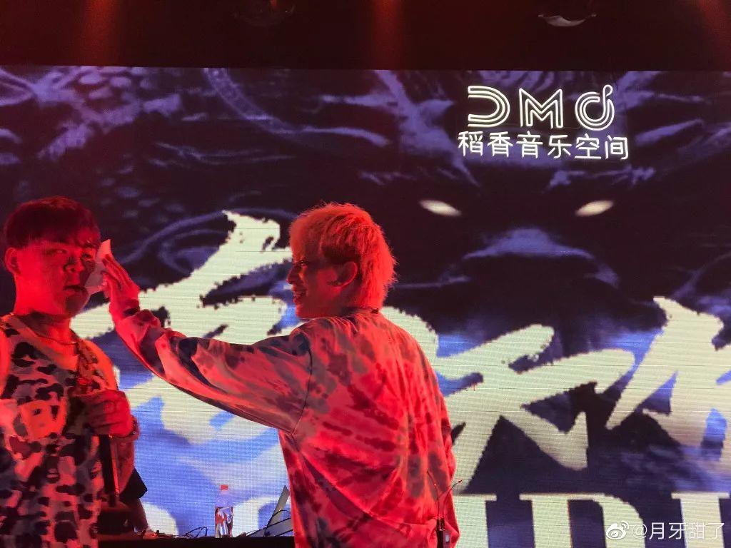 JonyJ究竟为什么叫豆芽?Dzknow和高天佐闹完Beef又和解! | 第18张 | 嘻哈中国 JonyJ究竟为什么叫豆芽?Dzknow和高天佐闹完Beef又和解! | 第18张