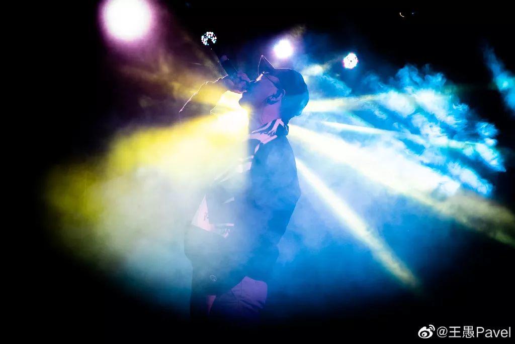 他是说唱圈每年救人最多的rapper，其中99%都是他的粉丝