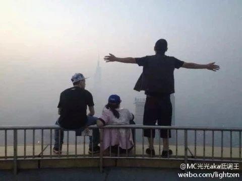 JonyJ光光小青龙GAI大乱斗,Kanye在南京打老师?还有低调的FreeOut | 第8张 | 嘻哈中国 JonyJ光光小青龙GAI大乱斗,Kanye在南京打老师?还有低调的FreeOut | 第8张