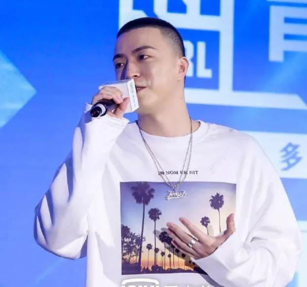 《青春有你》再次全员说唱？AKA白皇后横空出世“艳压”NineOne何美延...