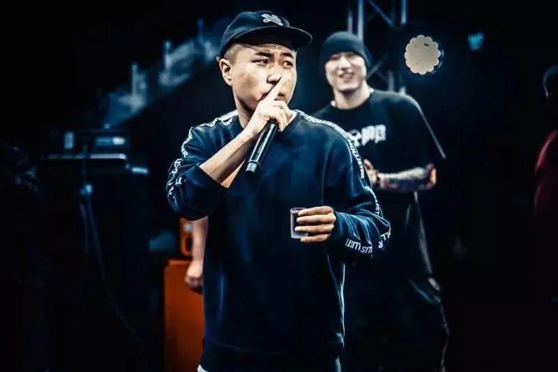 深扒那些rapper隐藏的第二重身份！