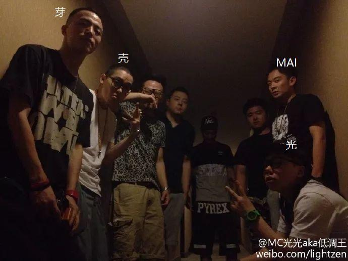 JonyJ光光小青龙GAI大乱斗,Kanye在南京打老师?还有低调的FreeOut | 第15张 | 嘻哈中国 JonyJ光光小青龙GAI大乱斗,Kanye在南京打老师?还有低调的FreeOut | 第15张