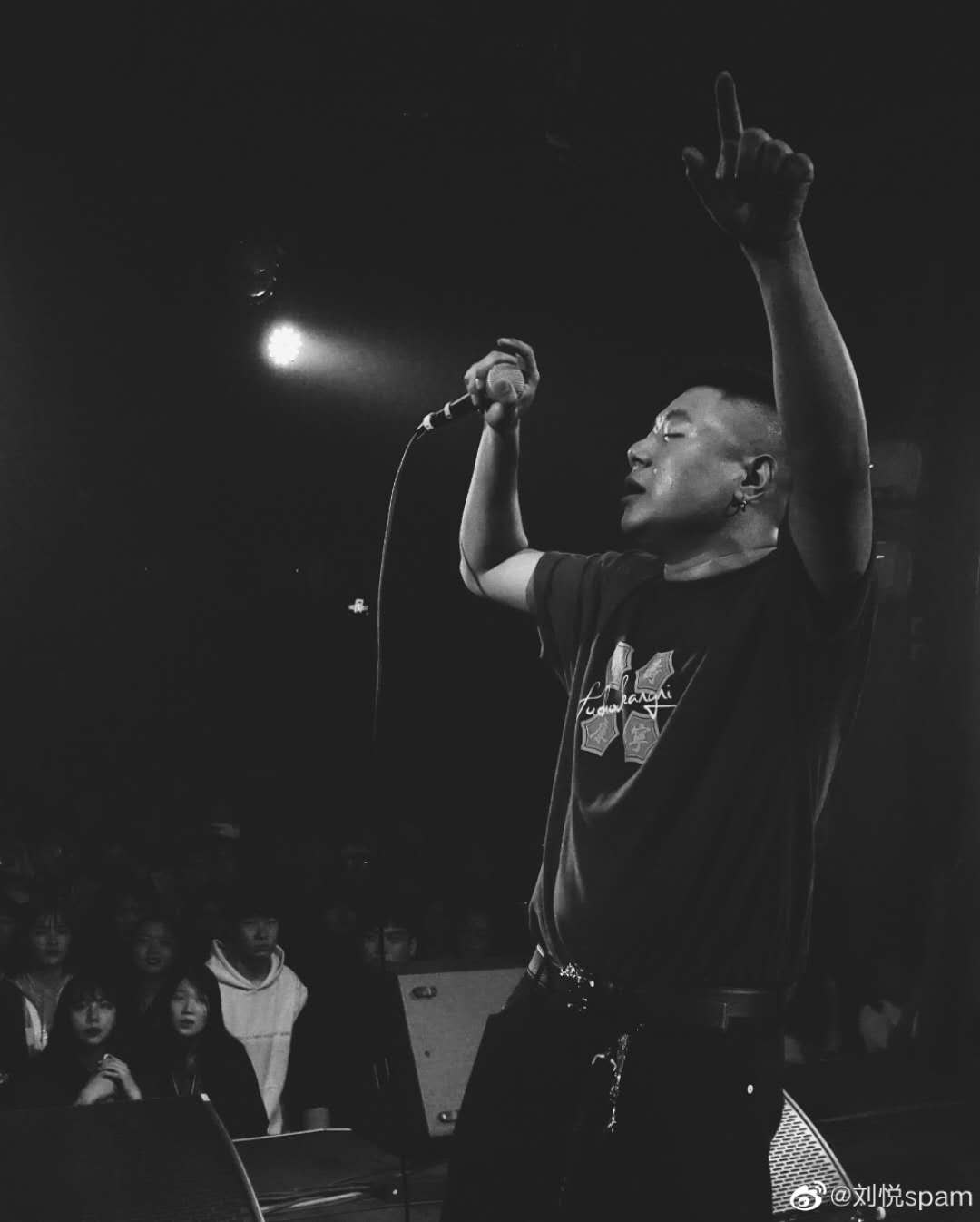 刘悦Spam 他是丹镇北京的制作人 也是将“中国风”玩出新花样的硬核说唱歌手 | 第10张 | 嘻哈中国 刘悦Spam 他是丹镇北京的制作人 也是将“中国风”玩出新花样的硬核说唱歌手 | 第10张