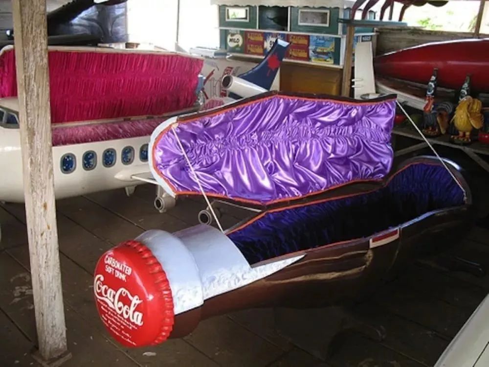 洗脑的黑哥欢乐蹦迪，一路向西到底是什么鬼？