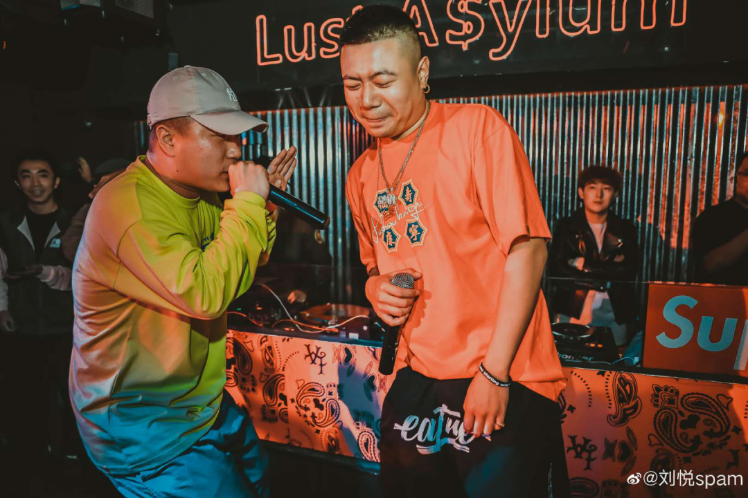 刘悦Spam 他是丹镇北京的制作人 也是将“中国风”玩出新花样的硬核说唱歌手 | 第9张 | 嘻哈中国 刘悦Spam 他是丹镇北京的制作人 也是将“中国风”玩出新花样的硬核说唱歌手 | 第9张