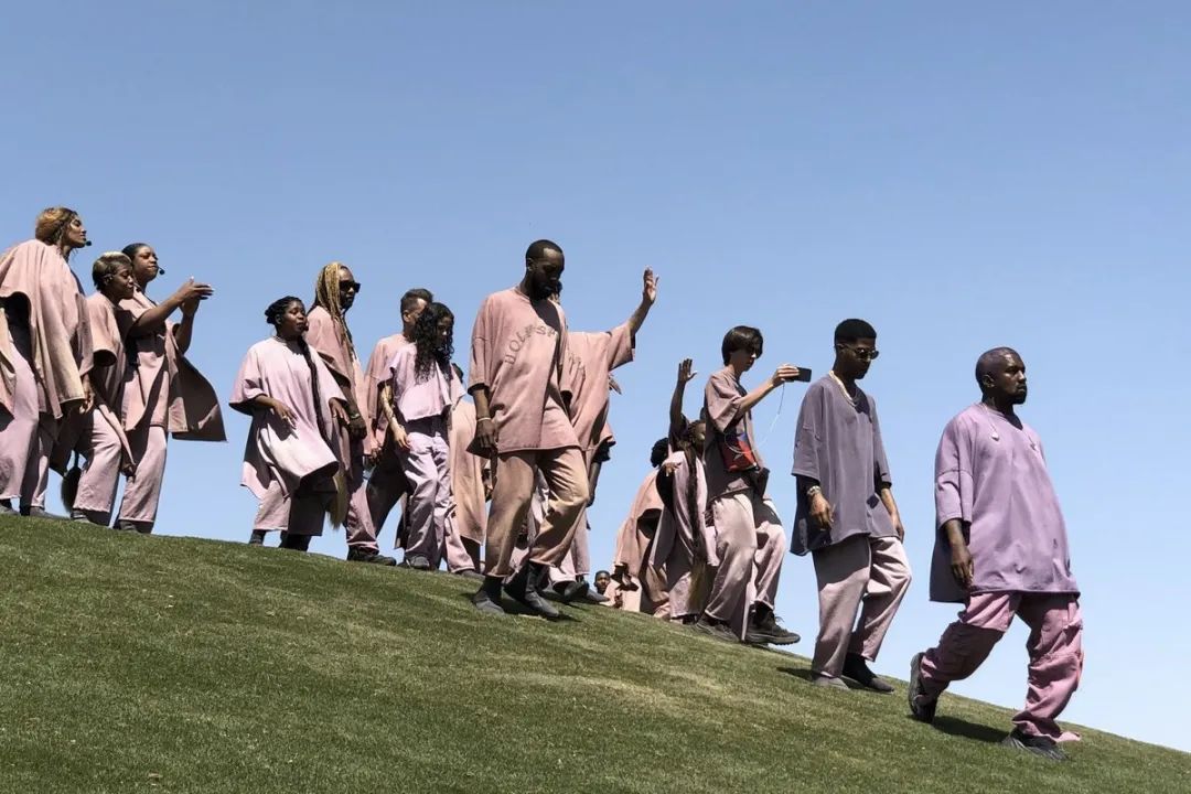 当把信仰融入音乐,他真的能成为神? | 第2张 | 嘻哈中国 当把信仰融入音乐,他真的能成为神? | 第2张