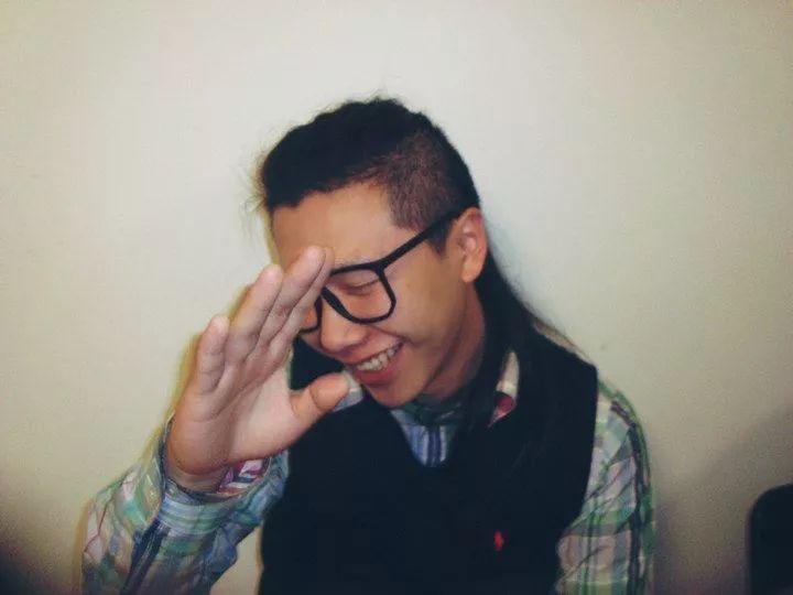 FreeOut被喷是饭圈粉丝最多的厂牌,光光:很好笑,这肯定是在夸我们。 | 第3张 | 嘻哈中国 FreeOut被喷是饭圈粉丝最多的厂牌,光光:很好笑,这肯定是在夸我们。 | 第3张