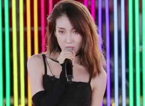 乃万与出道失之交臂,但这并不可惜 | 第15张 | 嘻哈中国 乃万与出道失之交臂,但这并不可惜 | 第15张