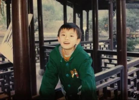 在成为“华语乐坛的良心”之前,许嵩也曾是那个“怼人不倦”的Vae | 第2张 | 嘻哈中国 在成为“华语乐坛的良心”之前,许嵩也曾是那个“怼人不倦”的Vae | 第2张