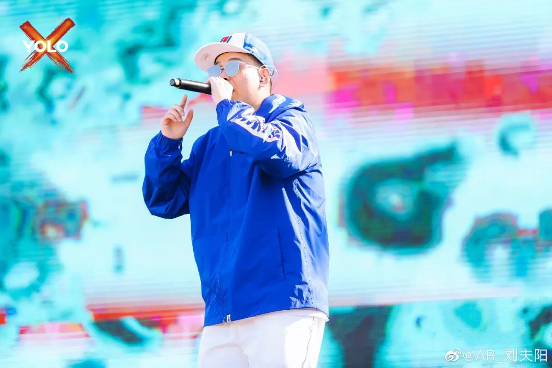 AR在新专辑里给吴亦凡道歉“对不起,bro” | 第1张 | 嘻哈中国 AR在新专辑里给吴亦凡道歉“对不起,bro” | 第1张