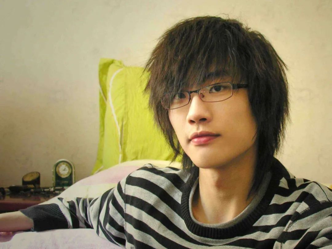 有嘻哈中被遗忘的大魔王苏醒,许多人的说唱启蒙周杰伦,曾写过不少优质diss的许嵩 | 第6张 | 嘻哈中国 有嘻哈中被遗忘的大魔王苏醒,许多人的说唱启蒙周杰伦,曾写过不少优质diss的许嵩 | 第6张