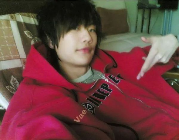 有嘻哈中被遗忘的大魔王苏醒,许多人的说唱启蒙周杰伦,曾写过不少优质diss的许嵩 | 第7张 | 嘻哈中国 有嘻哈中被遗忘的大魔王苏醒,许多人的说唱启蒙周杰伦,曾写过不少优质diss的许嵩 | 第7张