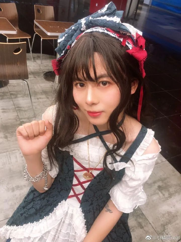 活死人和成都集团,谁才是中国第一沙雕厂牌? | 第6张 | 嘻哈中国 活死人和成都集团,谁才是中国第一沙雕厂牌? | 第6张