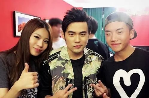 有嘻哈中被遗忘的大魔王苏醒,许多人的说唱启蒙周杰伦,曾写过不少优质diss的许嵩 | 第4张 | 嘻哈中国 有嘻哈中被遗忘的大魔王苏醒,许多人的说唱启蒙周杰伦,曾写过不少优质diss的许嵩 | 第4张