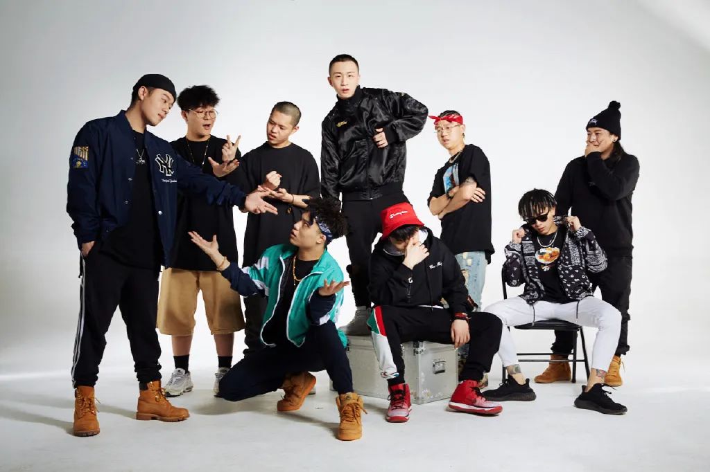 FreeOut被喷是饭圈粉丝最多的厂牌,光光:很好笑,这肯定是在夸我们。 | 第7张 | 嘻哈中国 FreeOut被喷是饭圈粉丝最多的厂牌,光光:很好笑,这肯定是在夸我们。 | 第7张