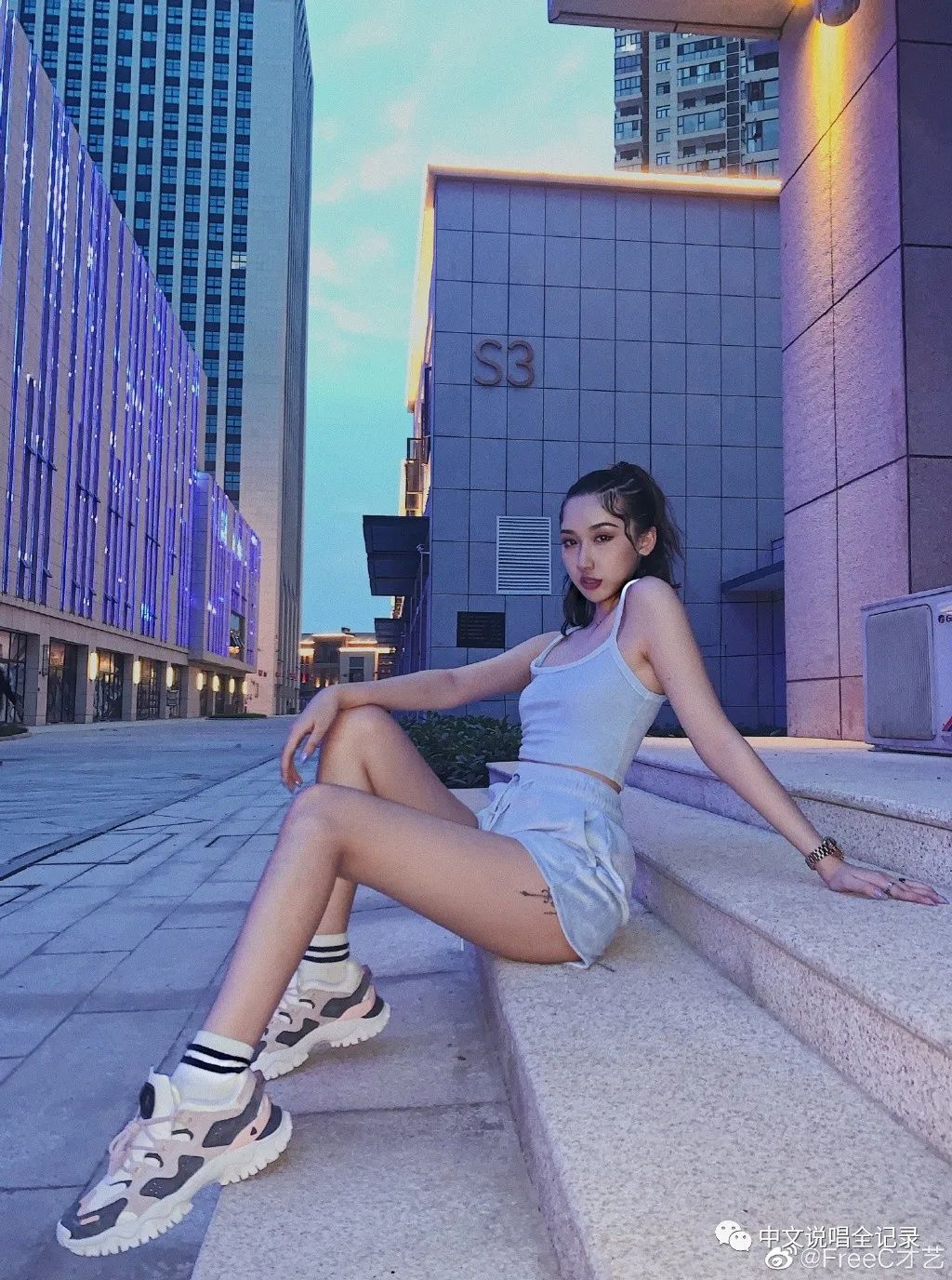 Vava和刘柏辛之后,下一个走入大众视野的女rapper会是谁? | 第12张 | 嘻哈中国 Vava和刘柏辛之后,下一个走入大众视野的女rapper会是谁? | 第12张