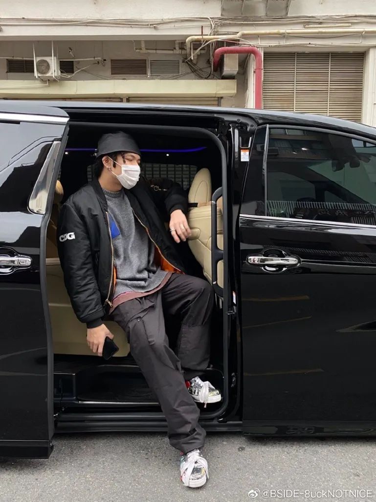 曾在《中国有嘻哈》震惊吴亦凡的他,如今也是《说唱听我的》那个敢于直面JD的猛男 | 第5张 | 嘻哈中国 曾在《中国有嘻哈》震惊吴亦凡的他,如今也是《说唱听我的》那个敢于直面JD的猛男 | 第5张