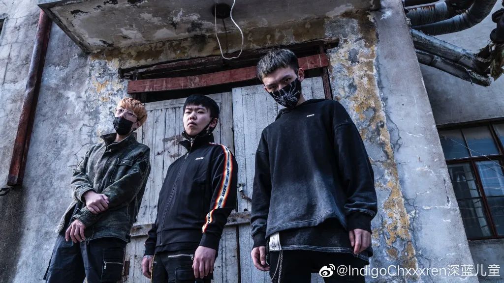 小安迪 在《说唱听我的》还未出场,但他们在中文说唱扔了颗独一无二的重磅炸弹! | 第4张 | 嘻哈中国 小安迪 在《说唱听我的》还未出场,但他们在中文说唱扔了颗独一无二的重磅炸弹! | 第4张