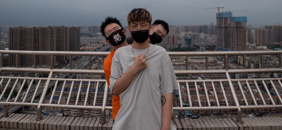 小安迪 在《说唱听我的》还未出场,但他们在中文说唱扔了颗独一无二的重磅炸弹! | 第10张 | 嘻哈中国 小安迪 在《说唱听我的》还未出场,但他们在中文说唱扔了颗独一无二的重磅炸弹! | 第10张