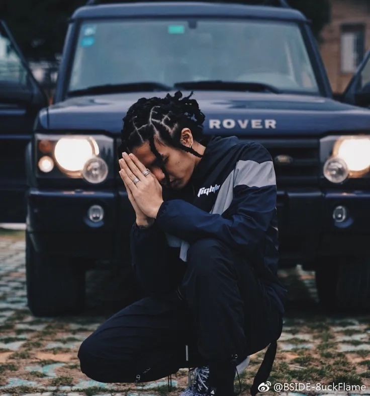 曾在《中国有嘻哈》震惊吴亦凡的他,如今也是《说唱听我的》那个敢于直面JD的猛男 | 第8张 | 嘻哈中国 曾在《中国有嘻哈》震惊吴亦凡的他,如今也是《说唱听我的》那个敢于直面JD的猛男 | 第8张