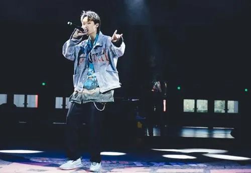 杨和苏穿假鞋成了饭圈新的黑点 | 第20张 | 嘻哈中国 杨和苏穿假鞋成了饭圈新的黑点 | 第20张