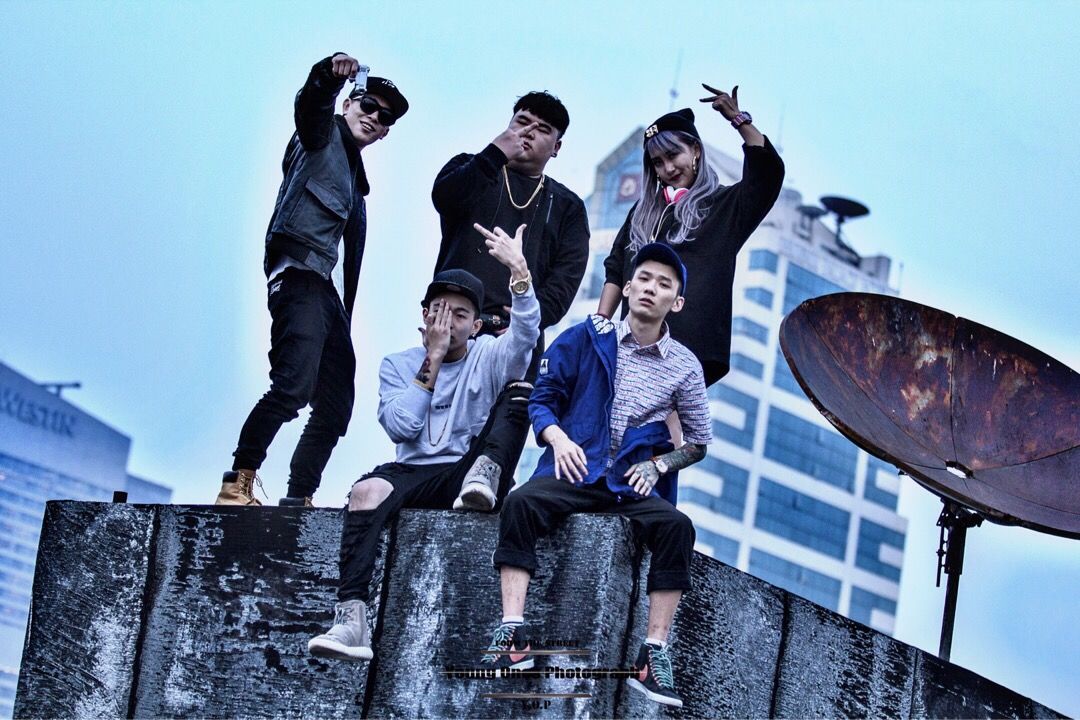 主动申请光光弃票的Trouble Z，受到了所有rapper的respect，方仔都带头拉票了