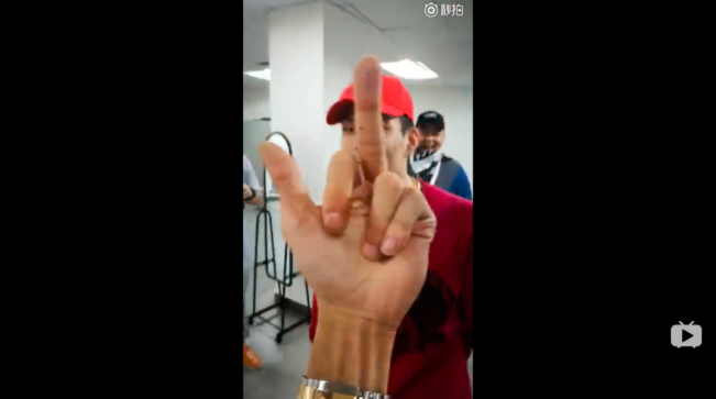 马思唯曼巴,贝贝内马尔,PG索隆,AR亚索,法老杰森...Rapper写词爱用什么梗? | 第19张 | 嘻哈中国 马思唯曼巴,贝贝内马尔,PG索隆,AR亚索,法老杰森...Rapper写词爱用什么梗? | 第19张