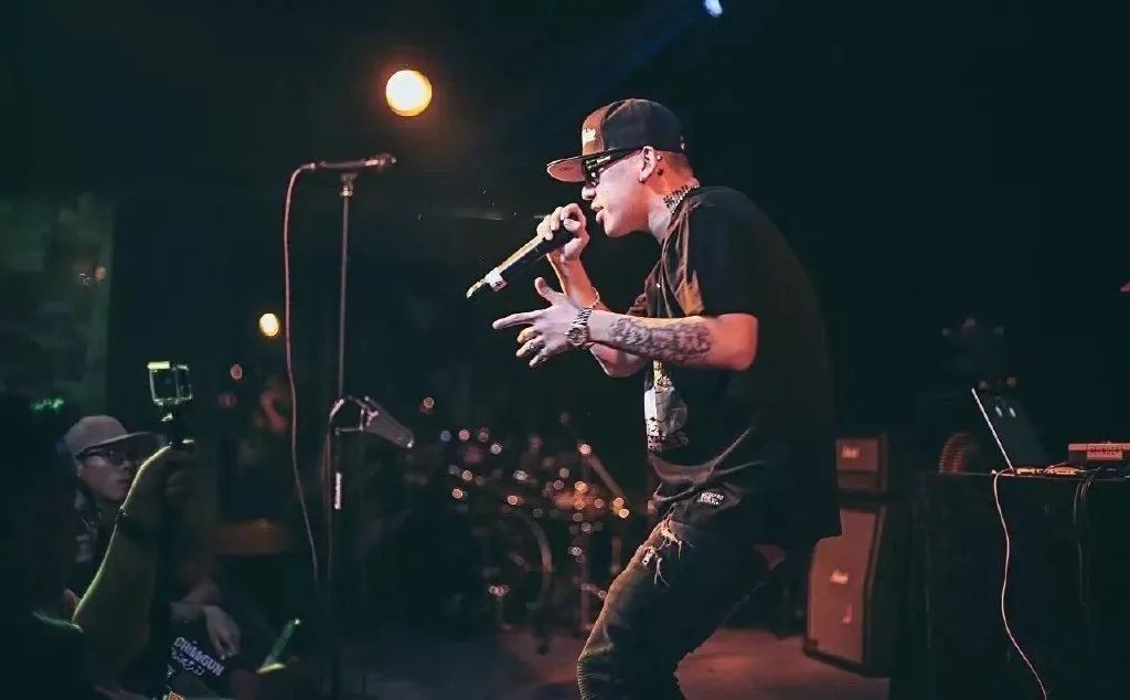 Young Peach:重新出现,品尝下我的SAUCE! | 第11张 | 嘻哈中国 Young Peach:重新出现,品尝下我的SAUCE! | 第11张