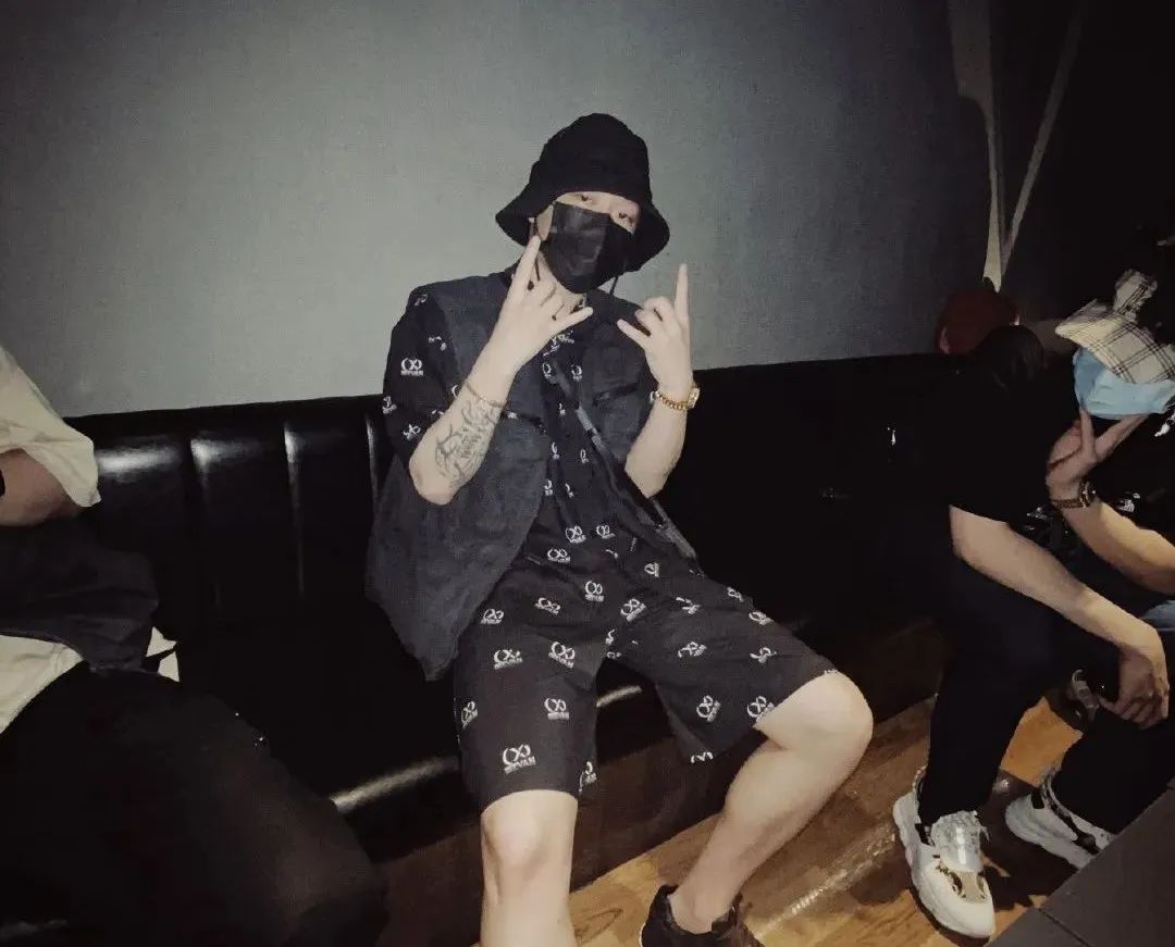 预热了半年PGONE&DOK2&BEWHY的合作终于发布了!亚洲梦之队? | 第12张 | 嘻哈中国 预热了半年PGONE&DOK2&BEWHY的合作终于发布了!亚洲梦之队? | 第12张
