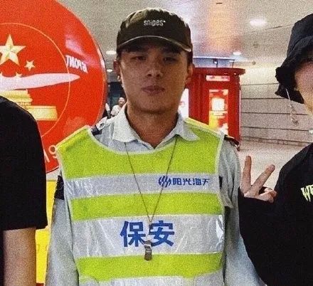 《说唱听我的》你们更支持谁直通总决赛？