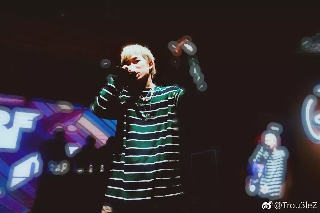 主动申请光光弃票的Trouble Z，受到了所有rapper的respect，方仔都带头拉票了