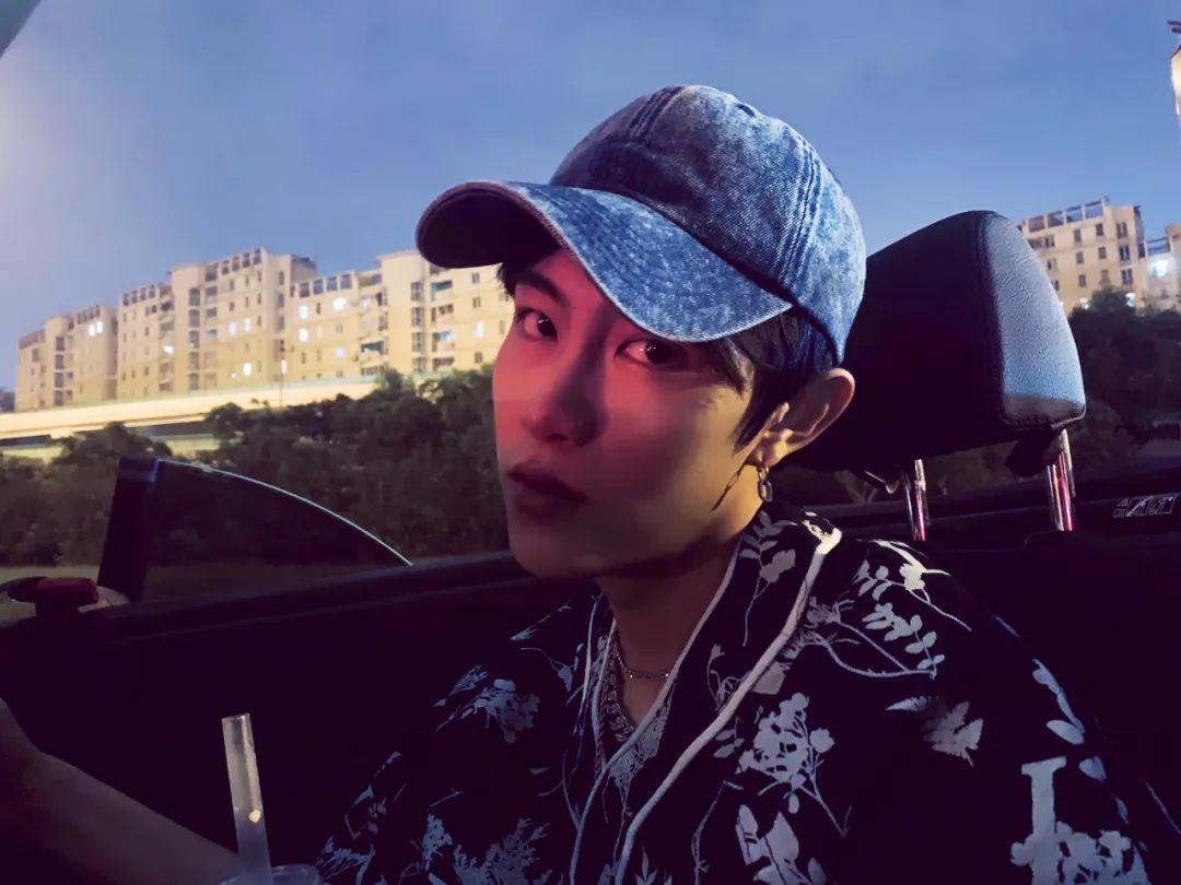 廖效浓、Trouble Z、连麻接连翻车,说唱圈的“后浪”们到底是何方神圣? | 第5张 | 嘻哈中国 廖效浓、Trouble Z、连麻接连翻车,说唱圈的“后浪”们到底是何方神圣? | 第5张