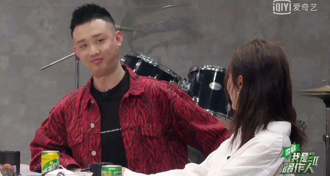 当GAI万妮达TT艾福杰尼活死人齐聚一期节目,那个夏天之后嘻哈又大火了? | 第7张 | 嘻哈中国 当GAI万妮达TT艾福杰尼活死人齐聚一期节目,那个夏天之后嘻哈又大火了? | 第7张