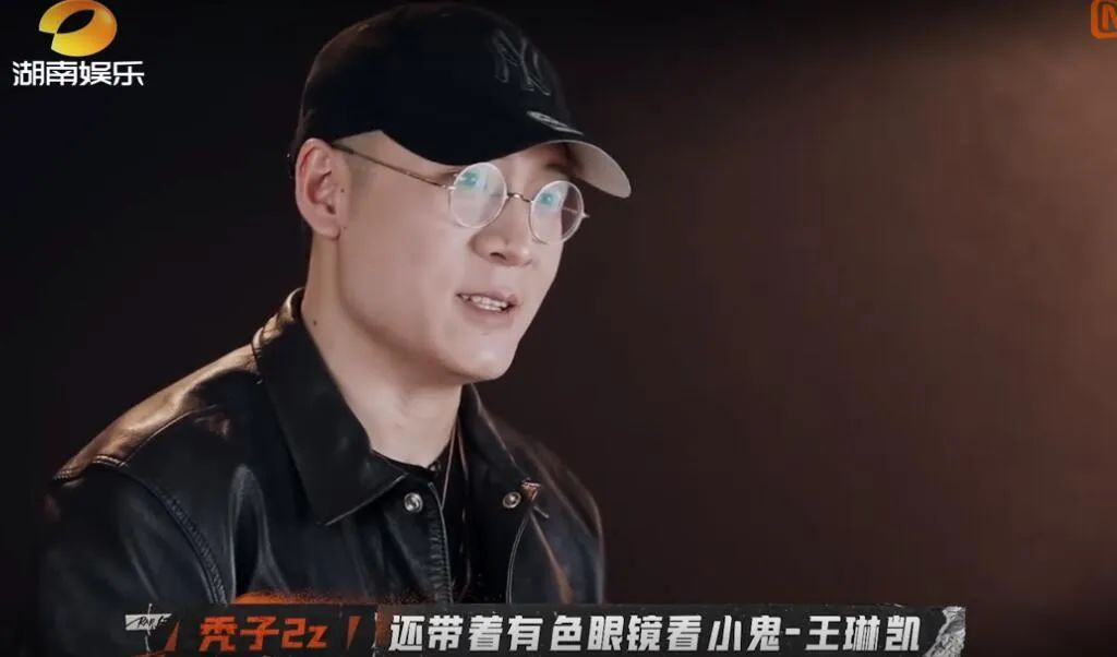 是现场DISS JD和Cream D更炸,还是秃子在线剃头怼小鬼更炸? | 第21张 | 嘻哈中国 是现场DISS JD和Cream D更炸,还是秃子在线剃头怼小鬼更炸? | 第21张