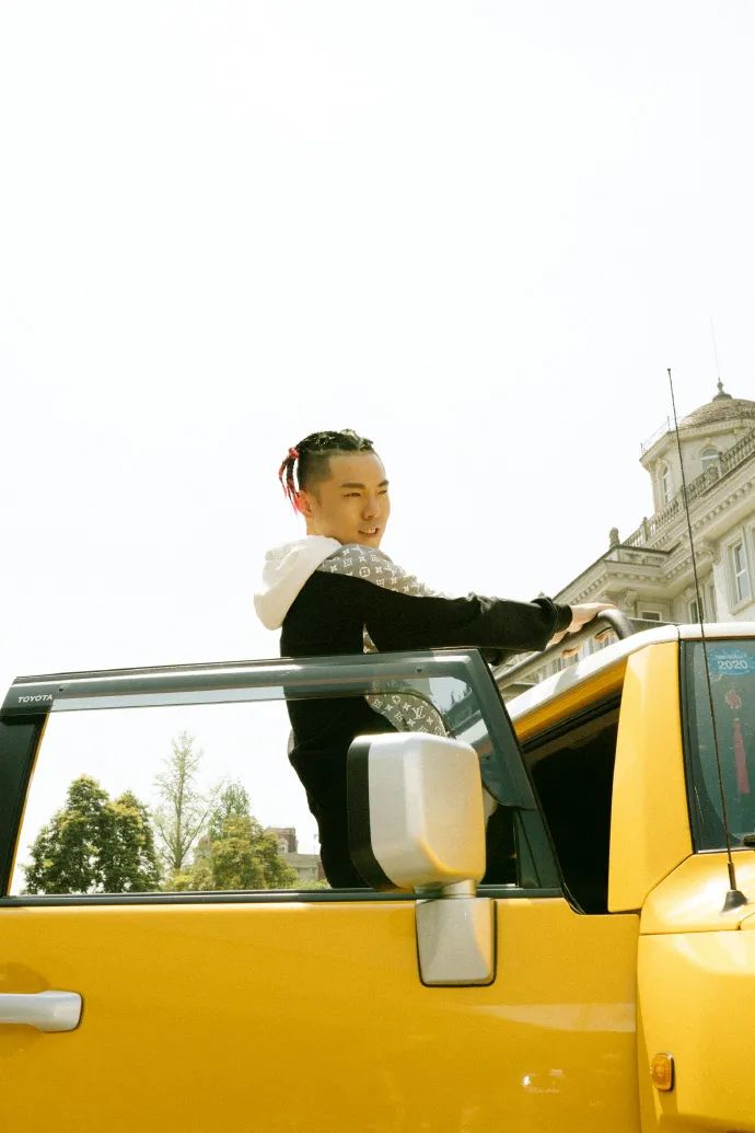 插头专访 | 邓典果DDG：带着Jenny回归祖国的怀抱