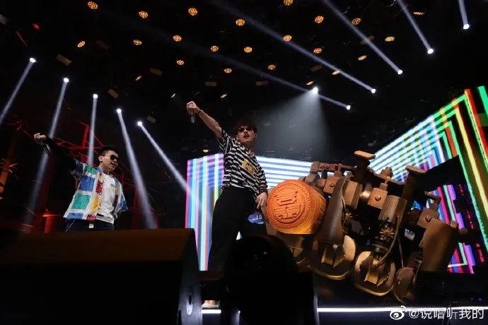 比《天上的星星不说话》更催泪的歌曲出现了，这次连袁娅维都哭了 | 第9张