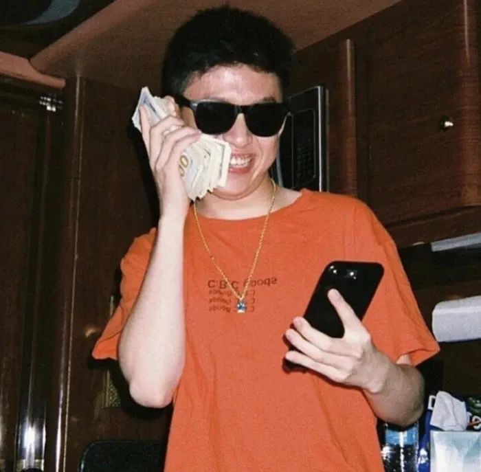 曾被各种Diss的黄子韬官宣《说唱新世代》，新说唱暗示朴宰范，七哥更高热狗还会远吗？